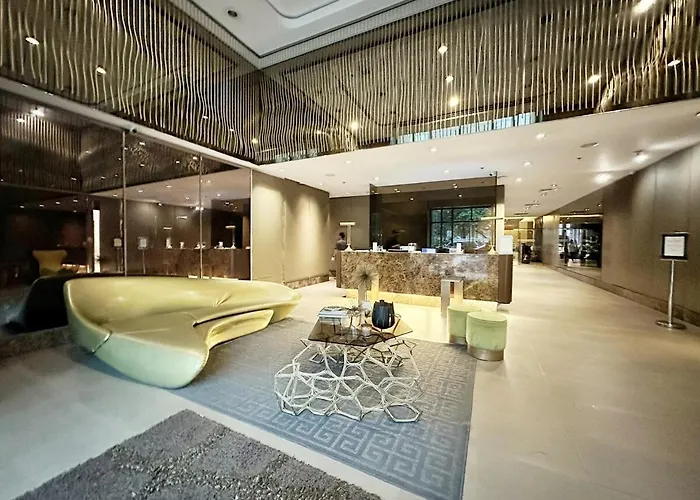 Apartment Affordable Unit At Kl Tower Residences Near Greenbelt Makati *